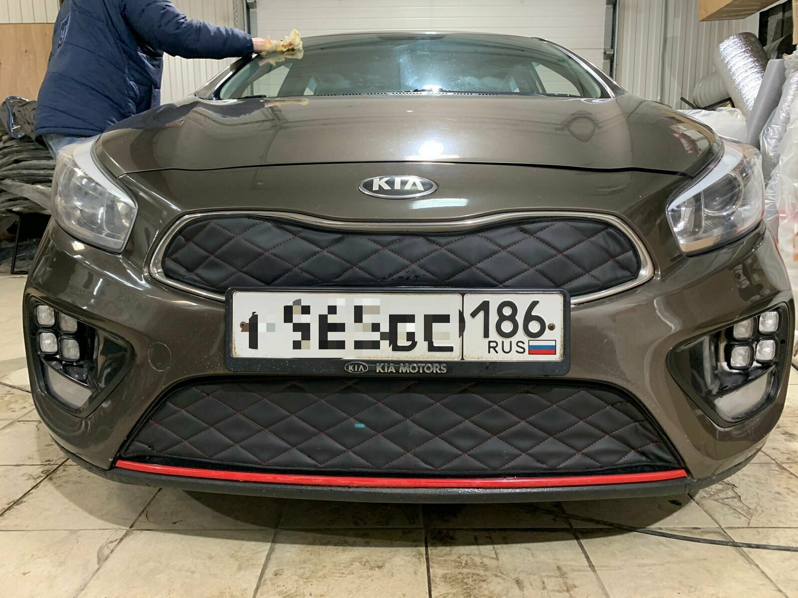 Утеплитель радиатора для Kia Ceed GT(Киа Сид) 2012 -2015 Комплект Установка на крючки