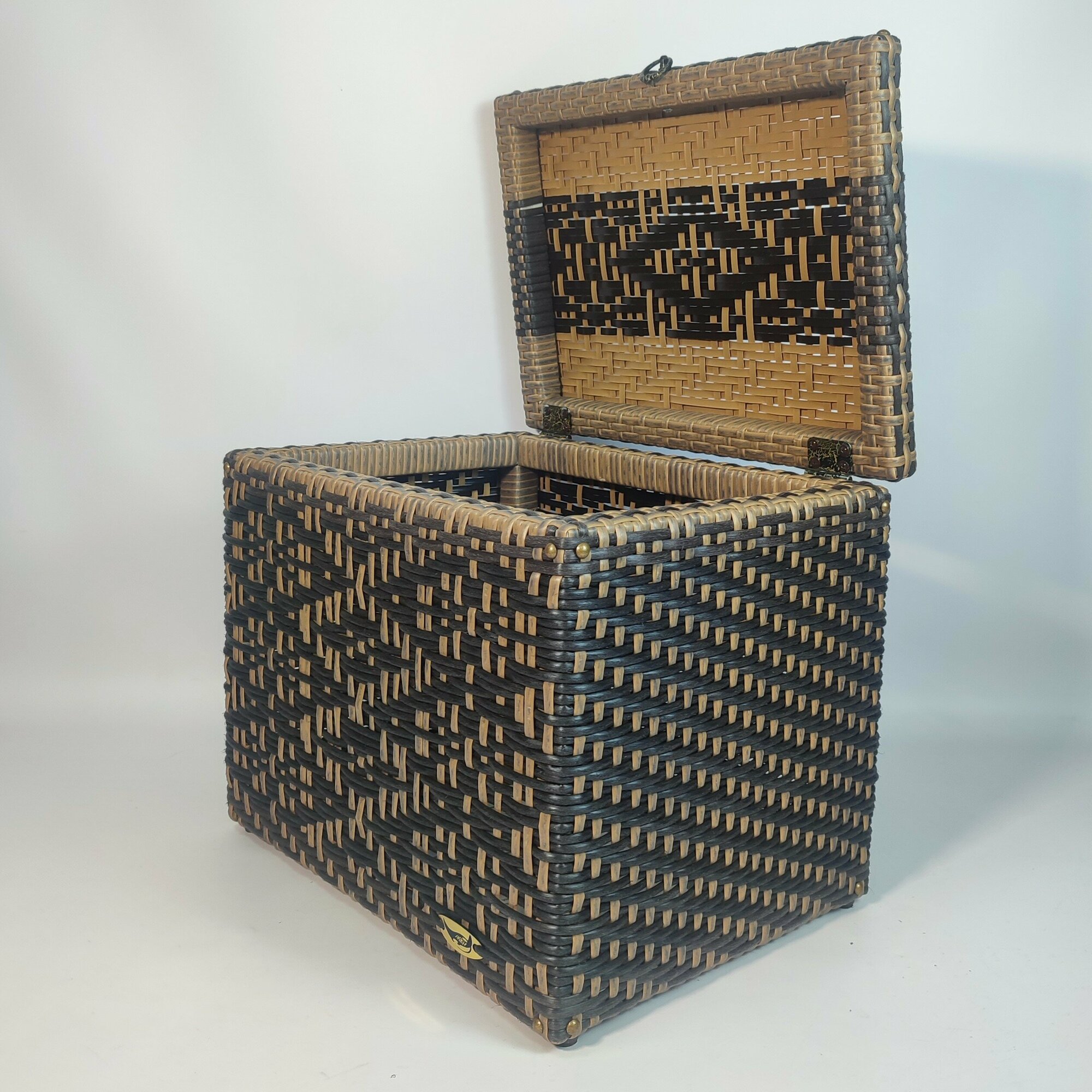 сундук ящик для хранения из искусственного ротанга - фотография № 3