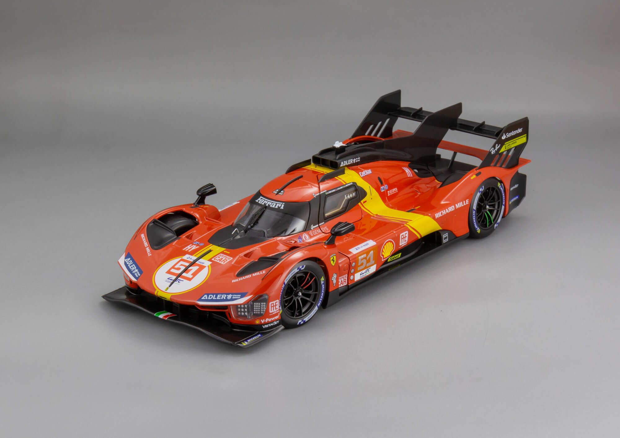 Масштабная модель Ferrari 499P 3.0L Turbo V6 TN 51 - Winner LeMans 2023 (с боксом)