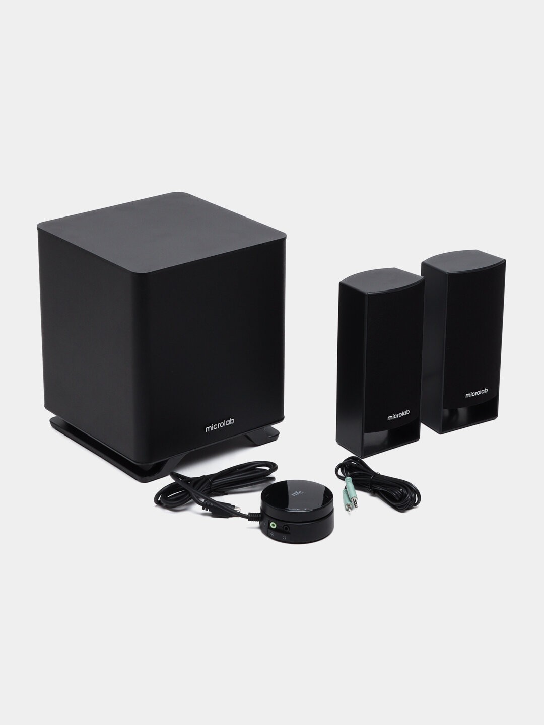 Microlab M-600BT — это 2.1-канальная акустическая система, колонка динамик спикер