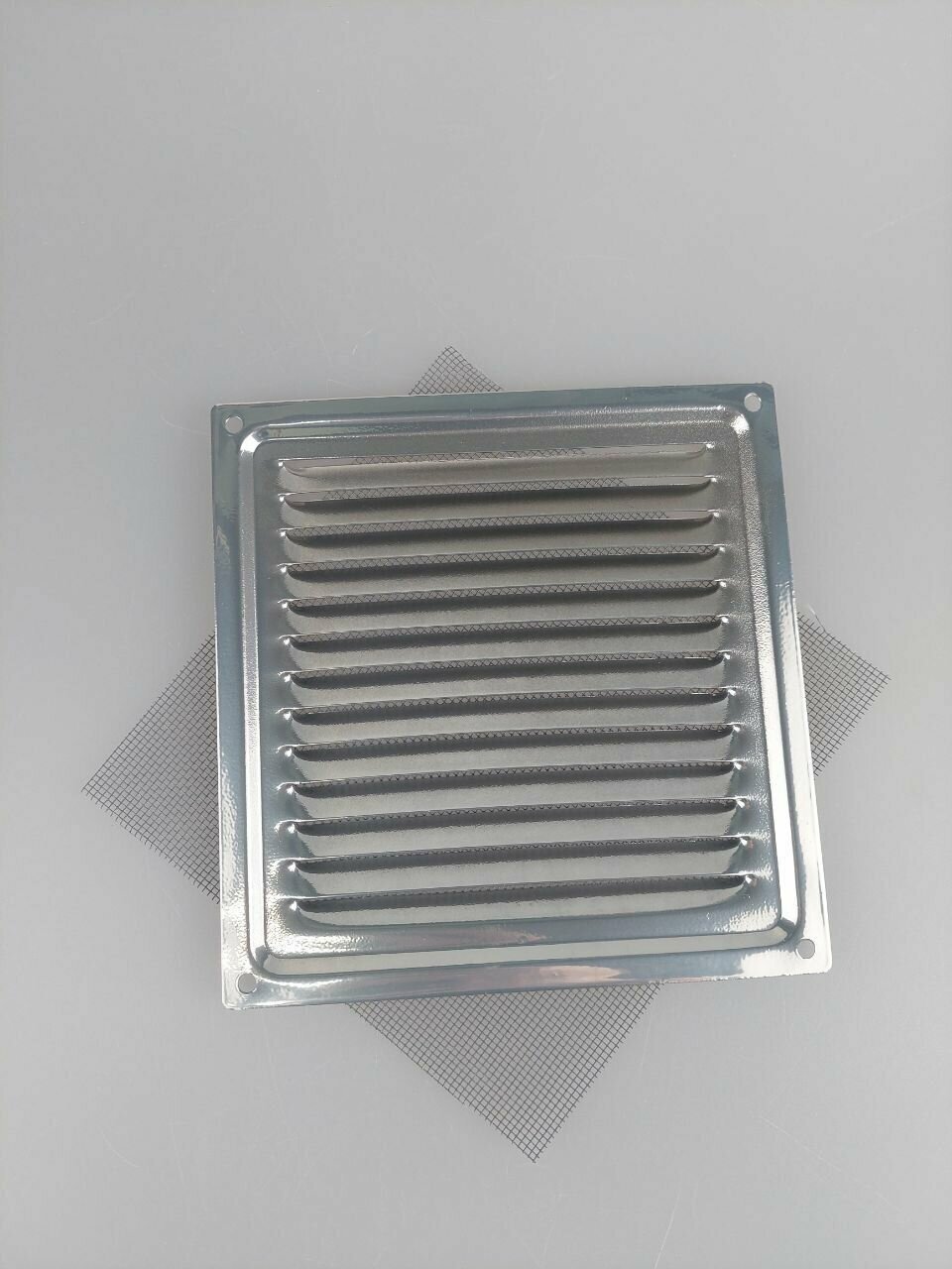 Решетка вентиляционная 100х100 с сеткой, хром (комплект 2 шт) - фотография № 4