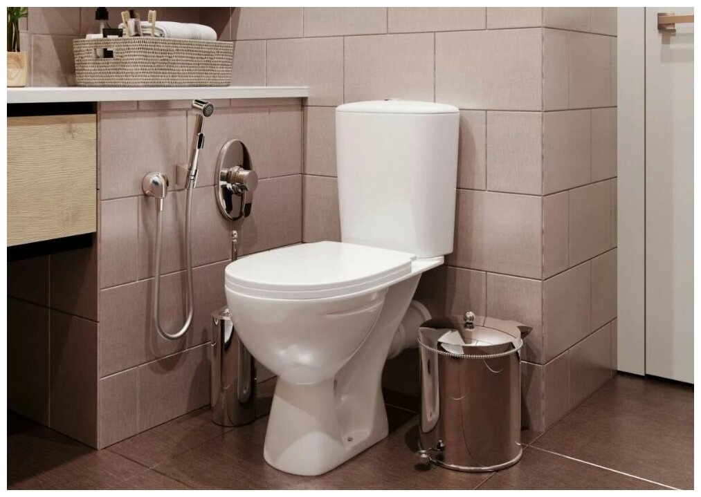 Унитаз компакт напольный Fobos Home De Lux в комплекте с бачком, арматурой, сиденьем, горизонтальный выпуск, белый