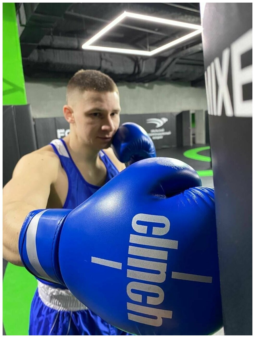 Перчатки Clinch Olimp 10