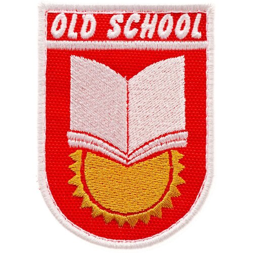 Нашивка на одежду, патч, шеврон на липучке "OldSchool" (Красный) 5,5х7,7 см