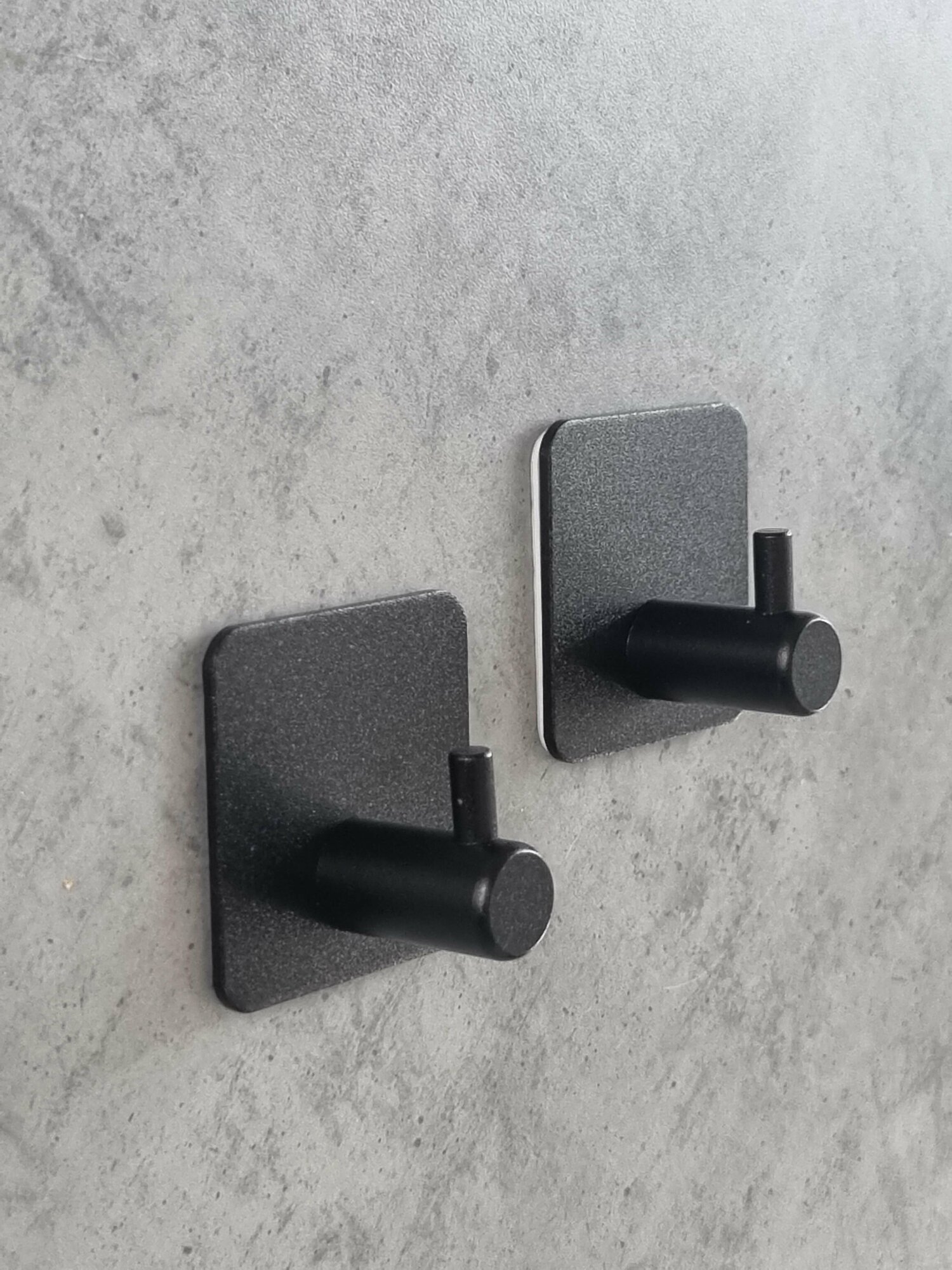 фото Крючок настенный самоклеющийся черный, набор