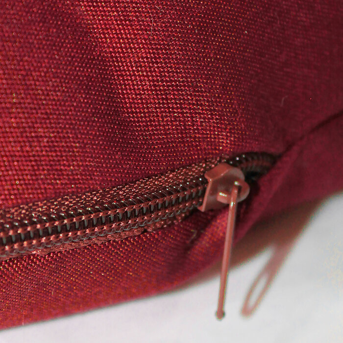 Подушка круглая на кресло непромокаемая D60 см, цвет красный, грета 20%, полиэстер 80%