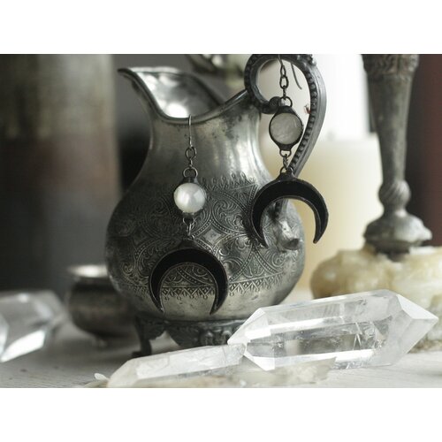 Серьги KATE SHO стекло черный 5300₽