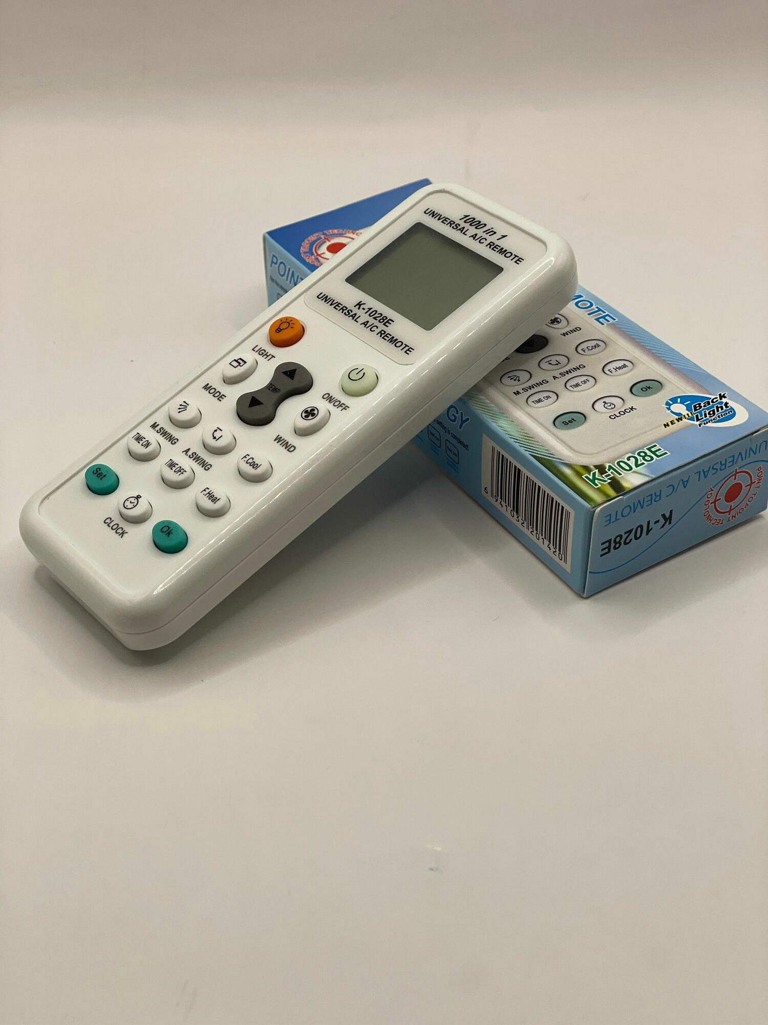 Универсальный пульт для любого кондиционера 1000in1 K-1028E с фонариком