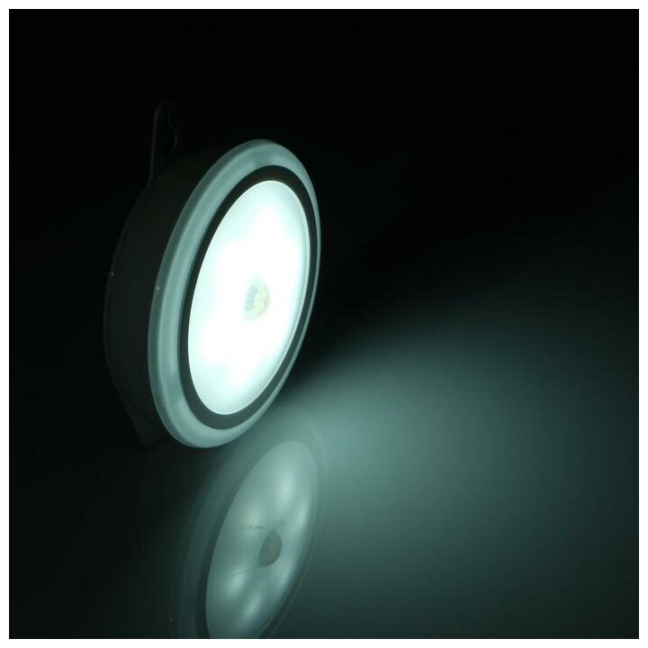 Светильник светодиодный с датчиком движения, 6 LED, 2,5 Вт, от батареек 3хAAA, 6500К, белый - фотография № 2