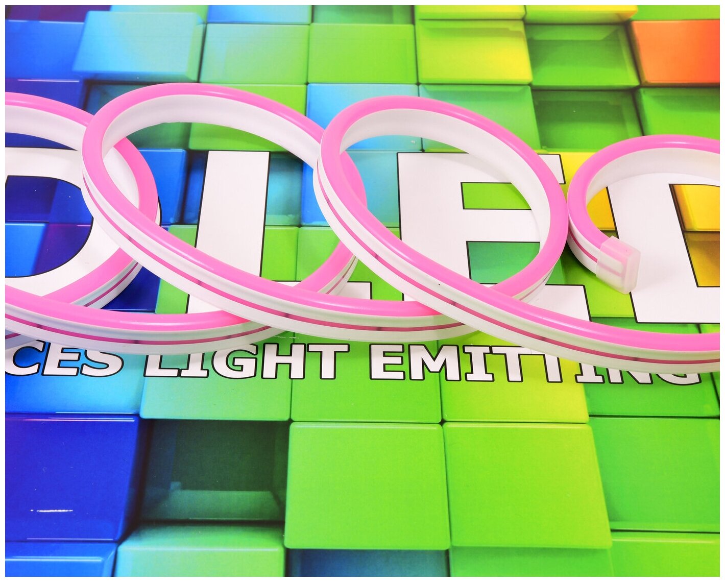 Неоновая светодиодная лента DLED 5м, 5х12мм, 220В, 120 LED/m, IP 67, гибкий неон, розовый - фотография № 5