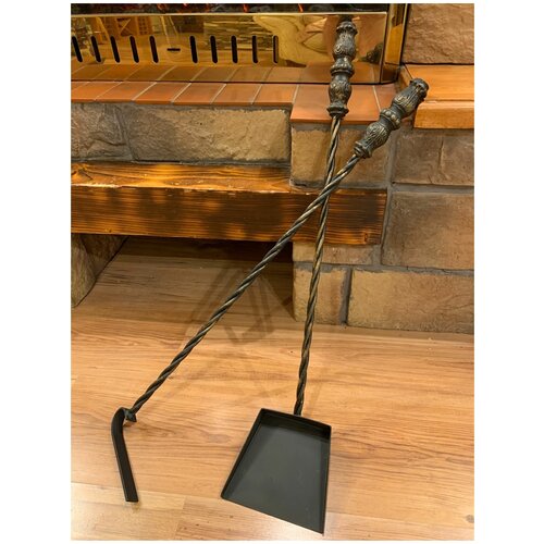 Кованые кочерга и совок, античное серебро