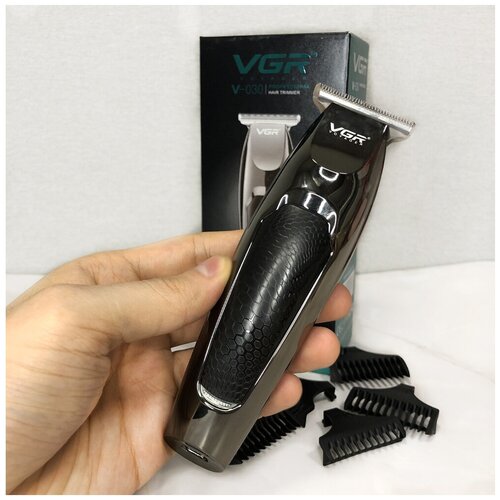 Машинка для стрижки волос профессиональная / Триммер для бороды VGR, 5 насадок, беспроводная, USB зарядка