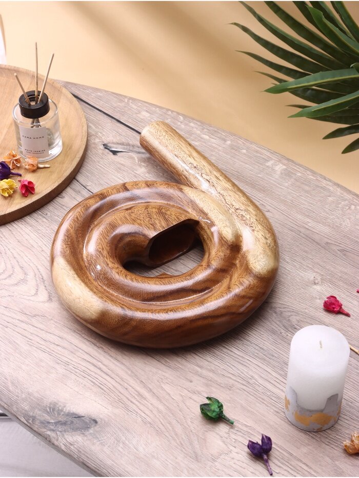 Сувенирный музыкальный инструмент «Диджериду», 33×28×4 см, дерево суар