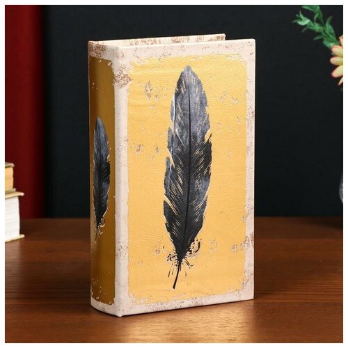 ЗдоровьЕ Сейф-книга дерево кожзам Перо на золоте 21х13х5 см 1459₽