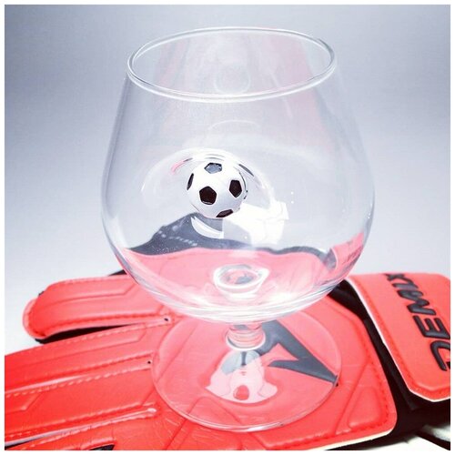 Бокал Снифтер с мячом