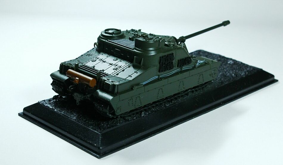 Масштабная модель 1/72, танк А39 Tortoise 1945г. Англия — фото 1