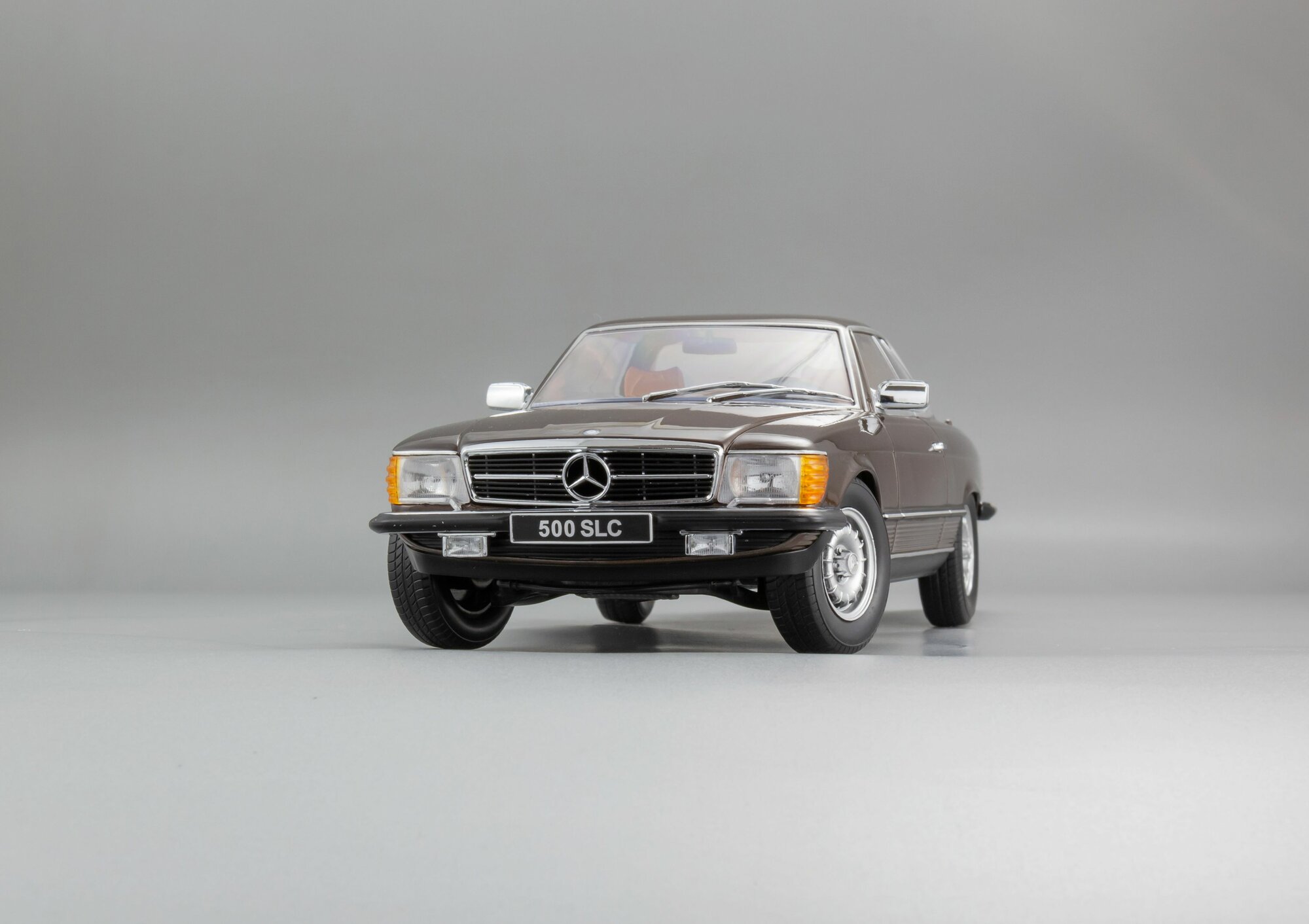 1:18 Mercedes-Benz 500 SLC C107 - 1981, Коллекционная масштабная модель от KK Scale — фото 1