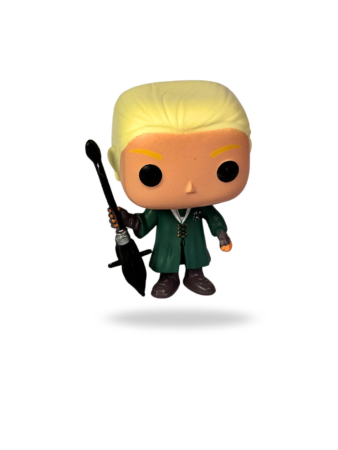 Фигурка Funko Harry Potter "Драко Малфой с Мётлой", винил, 16x11,5x9 см, красная — фото 1