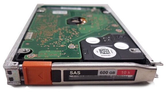 Жесткий диск EMC 600 Gb 10000 rpm SAS 25 HDD 005051955 1598000₽