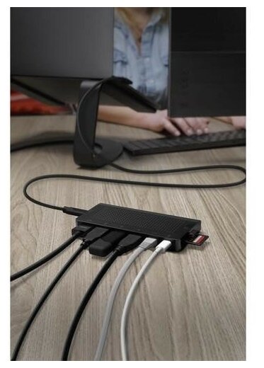 USB хаб Twelve South StayGo Интерфейс USB-C Порты 1xUSB-C PD 85W 1xHDMI 4K 1xUSB-A 30 BC 12 2xUSB-A 30 1xGigabit Ethernet Port 1xUSB-C 100W 1xSD Card 1xMicro SD Card