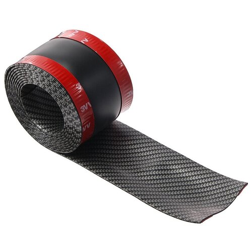 Защитная накладка на порог авто под карбон самоклеящаяся 7х250 см 1365₽