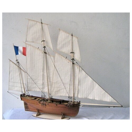 Сборная модель корабля Le Coureur 1776, Масштаб 1:48, W007