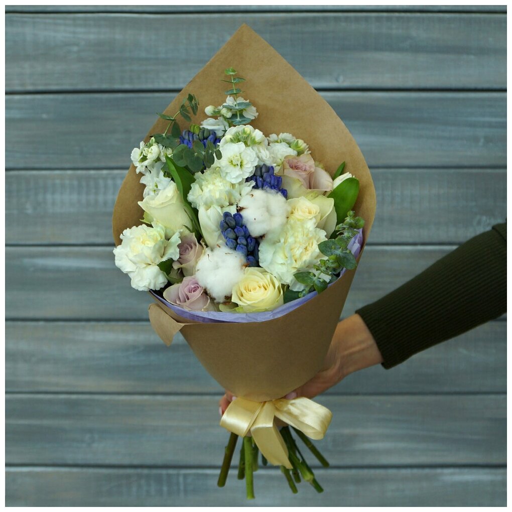 Букет Букет Маркет из гиацинта тюльпана розы 40 см на стеблях