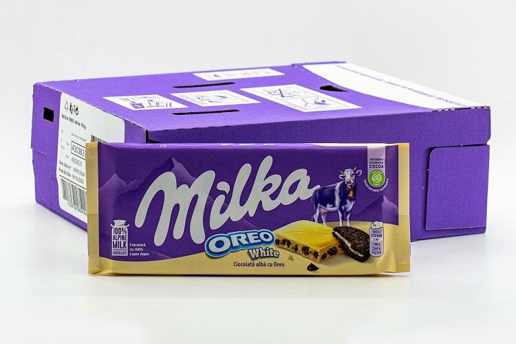 Белый шоколад Milka Орео с печеньем 100 грамм Упаковка 22 шт