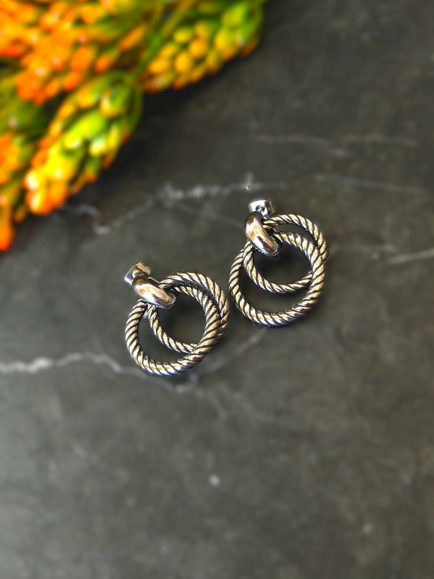 Серьги пусеты, с подвесками