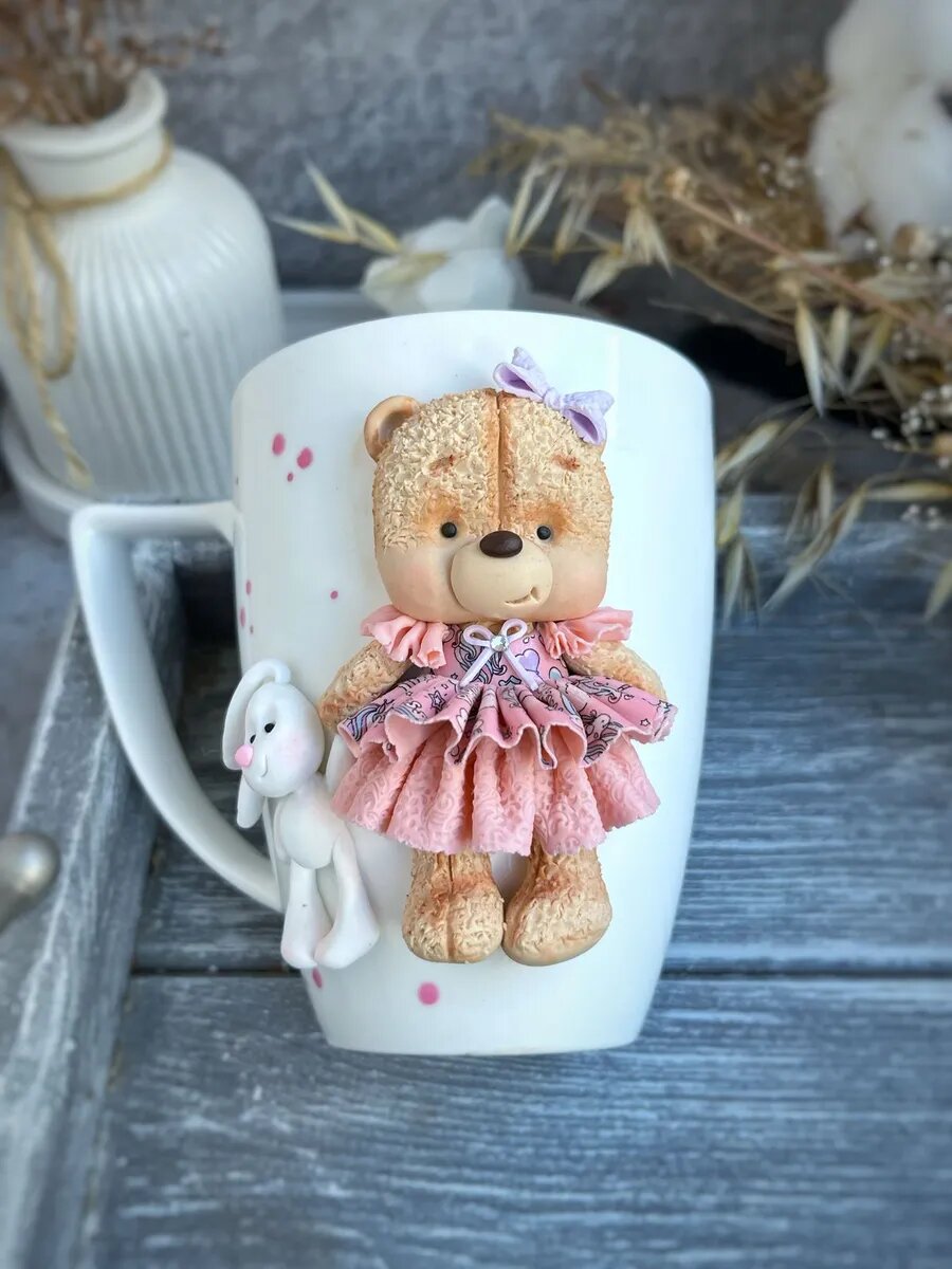 Кружка с декором из полимерной глины