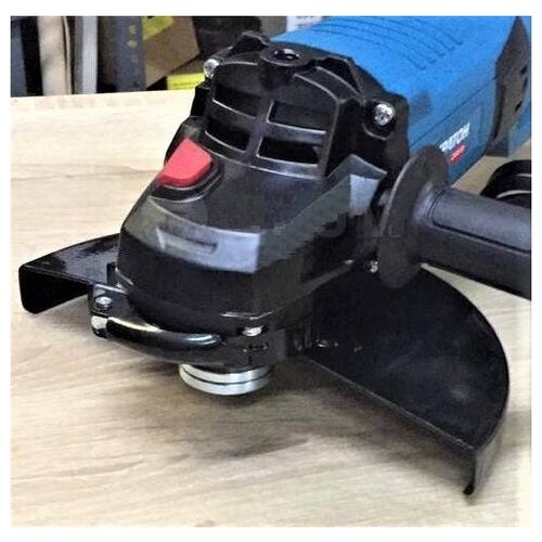 Машина шлифовальная угловая болгарка Кратон AMG-2100-230JC 3 05 01 047 649000₽