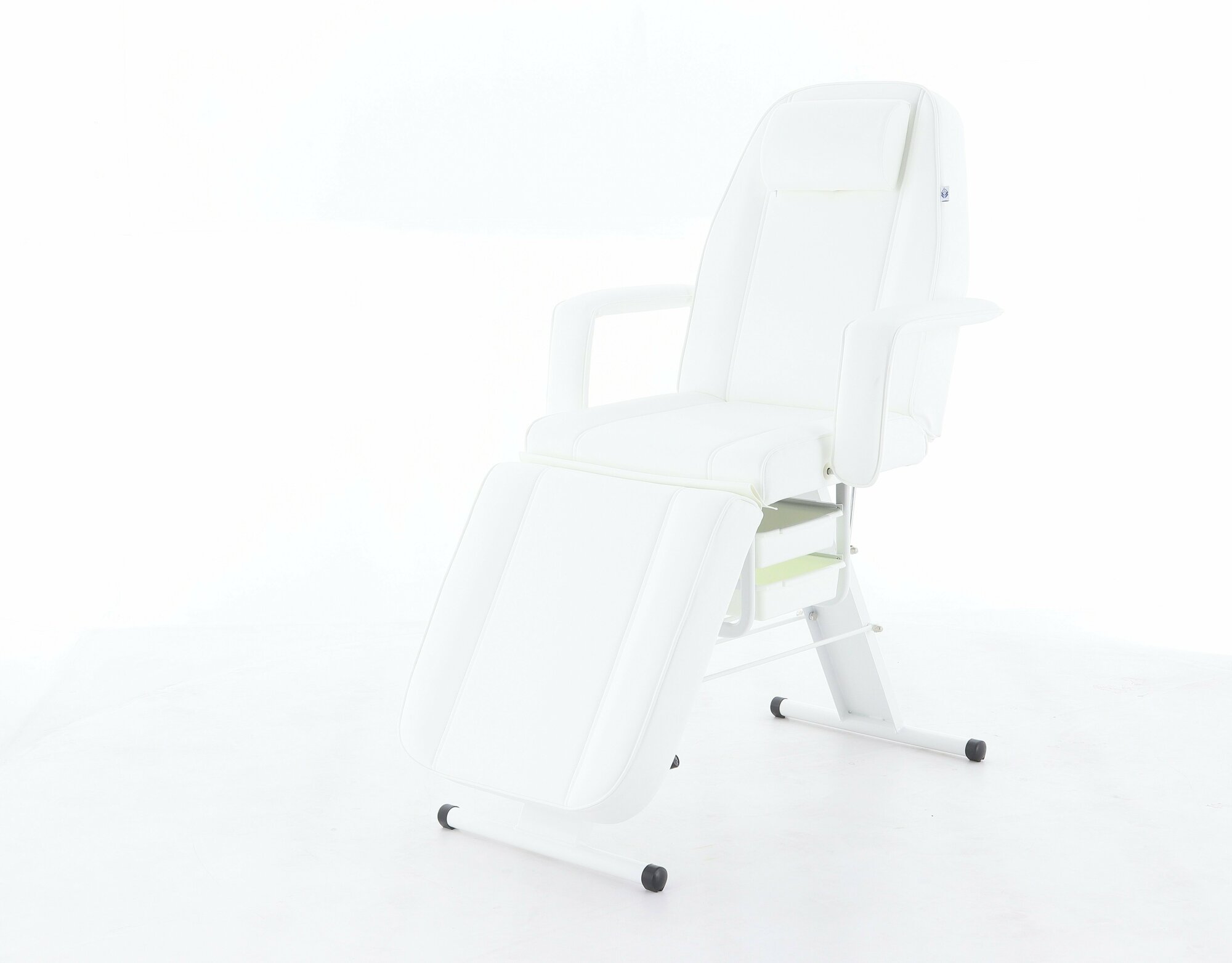 фото Косметологическое кресло-стол JF-Madvanta (КО-167) (FIX-1B (SS3.02.11)), черный