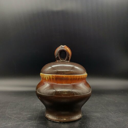 Горшочек для запекания в подборе с крышечкой фаянс 1960-1990 гг 1950₽