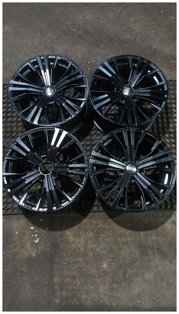 Колесные диски OZ Racing 9xR19/5x130 71.6 Черный матовый с полированной лицевой поверхностью (Реплика)