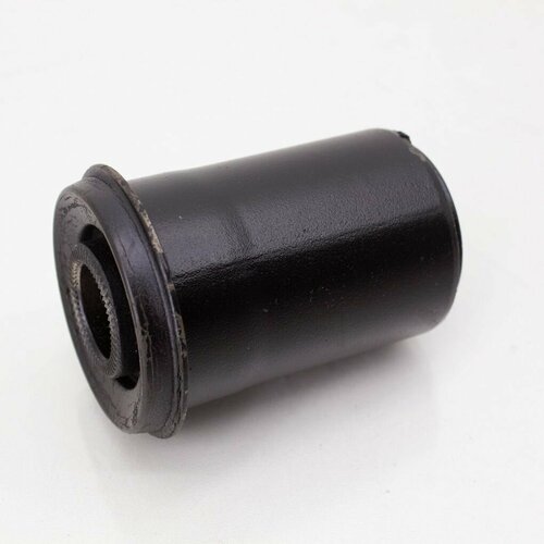 Сайлентблок нижнего рычага MMC CANTER 4M40 FB501B вид 1 ZEVS 1715₽