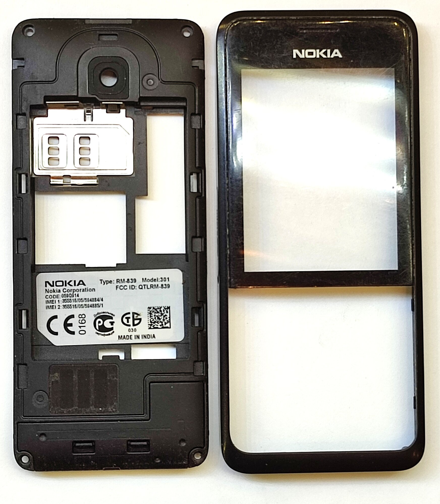 Корпус средняя часть + передняя панель для телефона Nokia 301