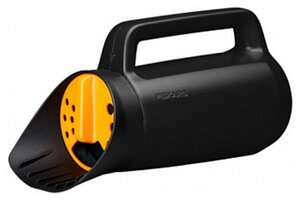 Разбрасыватель Fiskars Solid 1057076