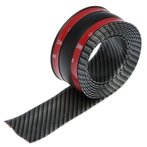 Защитная накладка на порог автомобиля TORSO самоклеящаяся карбон 5х250 см 638₽