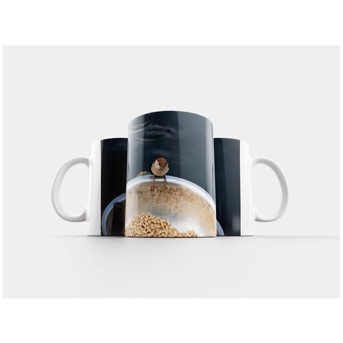 фото Кружка "маленькая птица, питание, посмотри вниз" 320 мл lotsprints