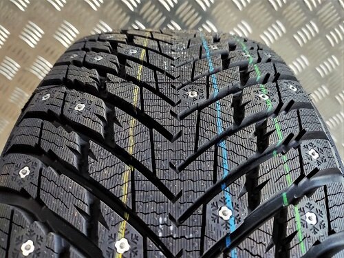 215/50 R-17 Arivo ICE CLAW ARW7 95T Шип