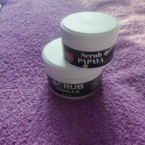 Наборчик по уходу за телом скраб 200 мл и крем 100 мл