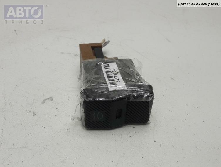 Кнопка противотуманных фар Volkswagen Passat B3
