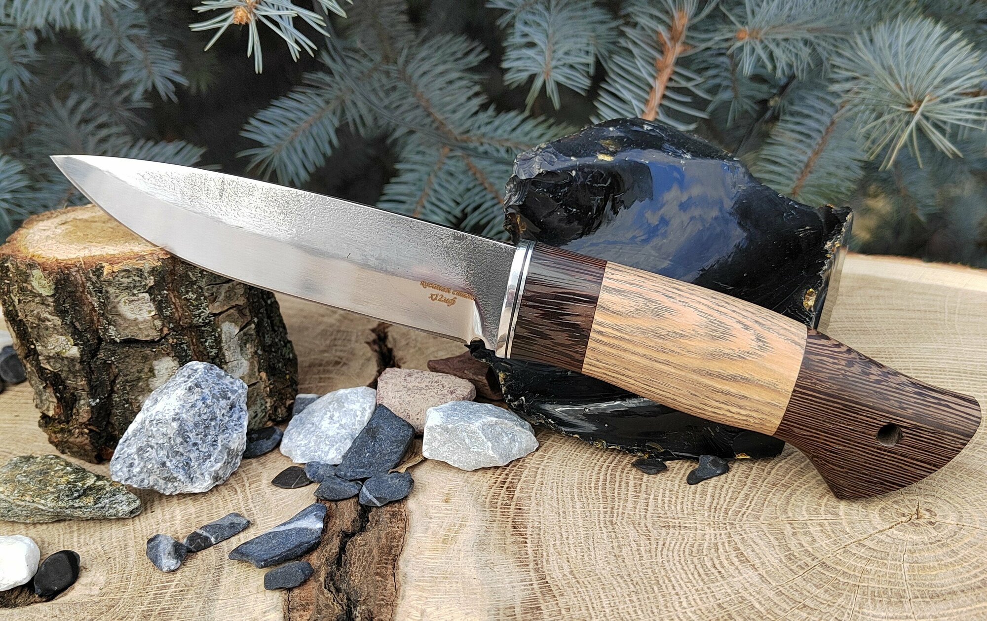 Разделочный нож "Воин" для охотника из кованой стали Х12МФ с кожаным чехлом