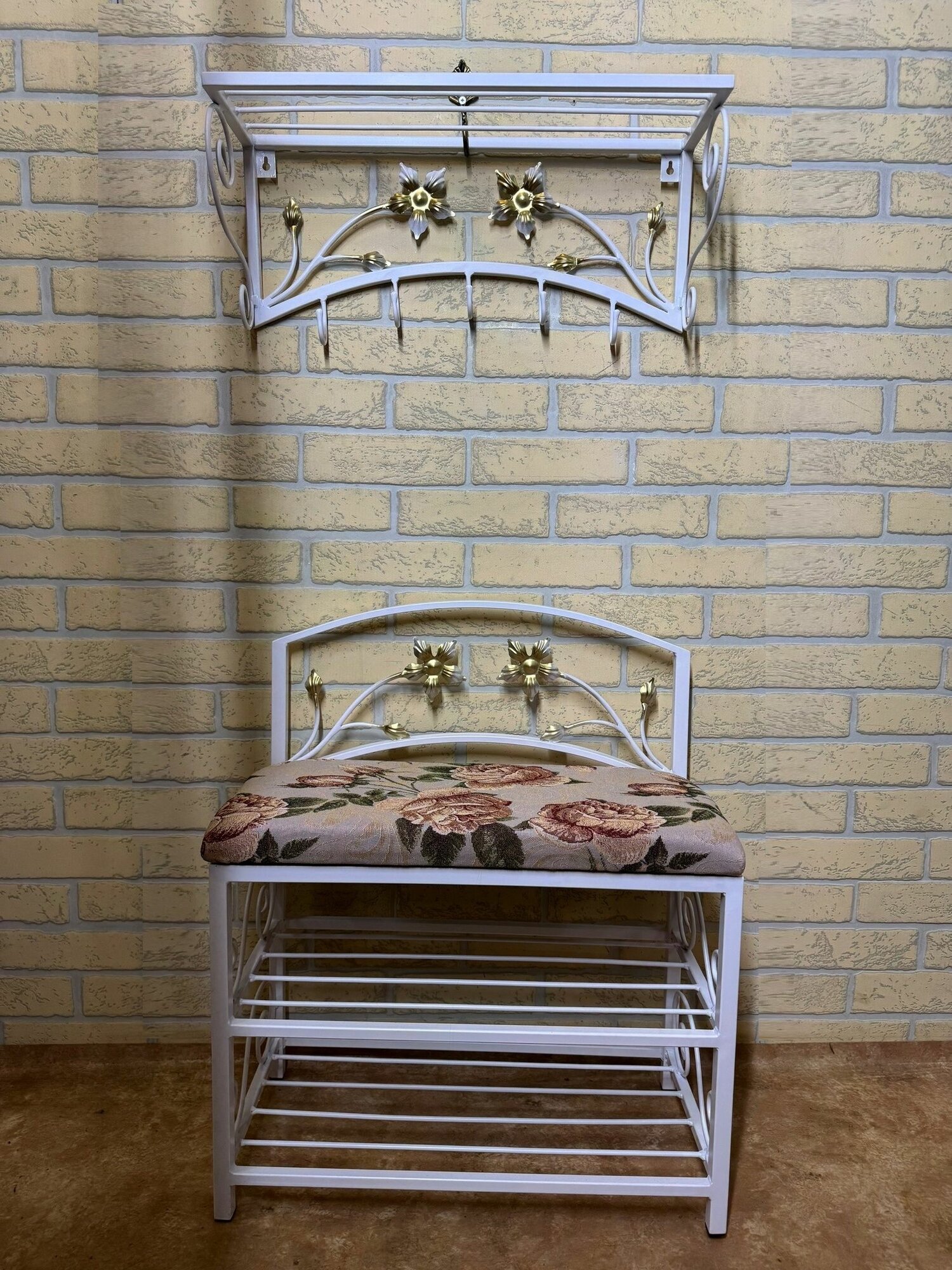 Кованая прихожая, Студия кованой мебели Нива, цвет белый/светло-розовый — фото 1