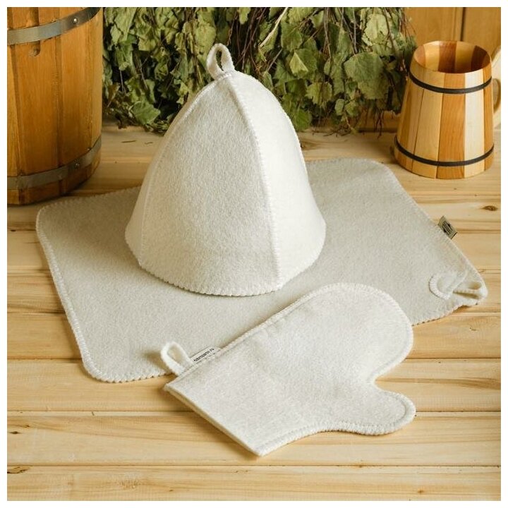 Набор банный белый 3 предмета без вышивки (шапка, варежка, коврик) в плёнке 6881839