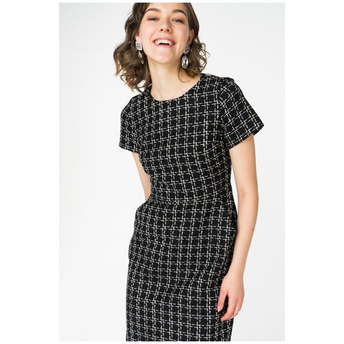 фото Приталенное платье в клетку с коротким рукавом адл 12433055000 черный 40