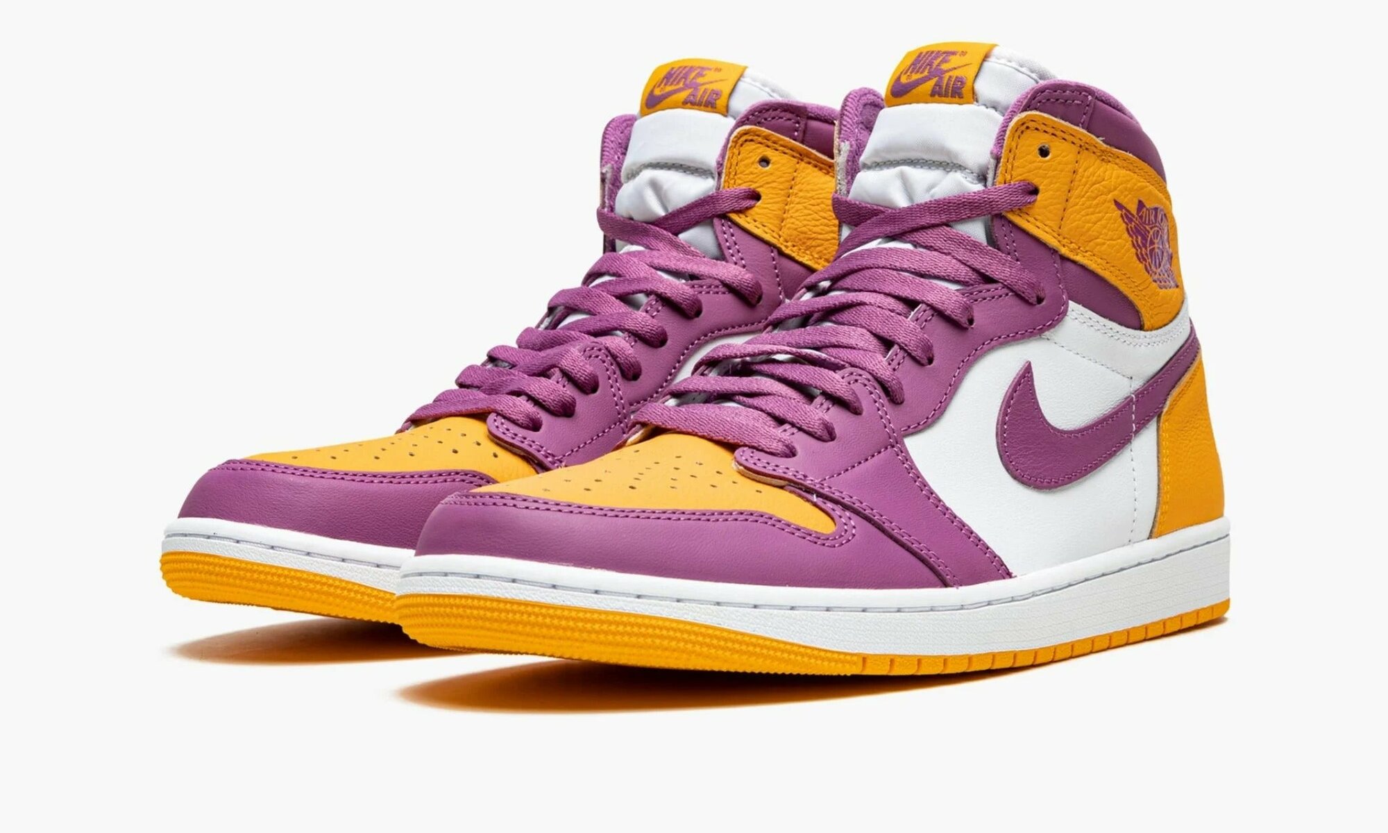 Кроссовки NIKE Air Jordan 1 Retro High OG