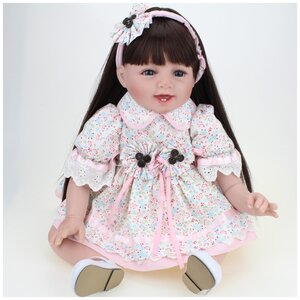 Фото Reborn Kaydora Кукла Реборн мягконабивная (Reborn Cloth Body Doll 22 inch) Девочка в красочном платье с длинными волосами (56 см)