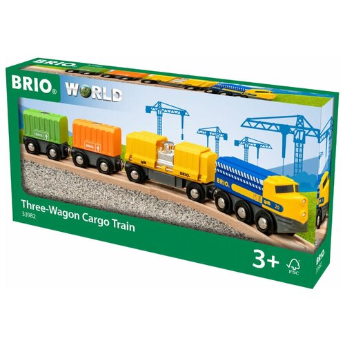 Длинный товарный поезд BRIO с тремя вагонами и грузами железные дороги brio длинный товарный поезд