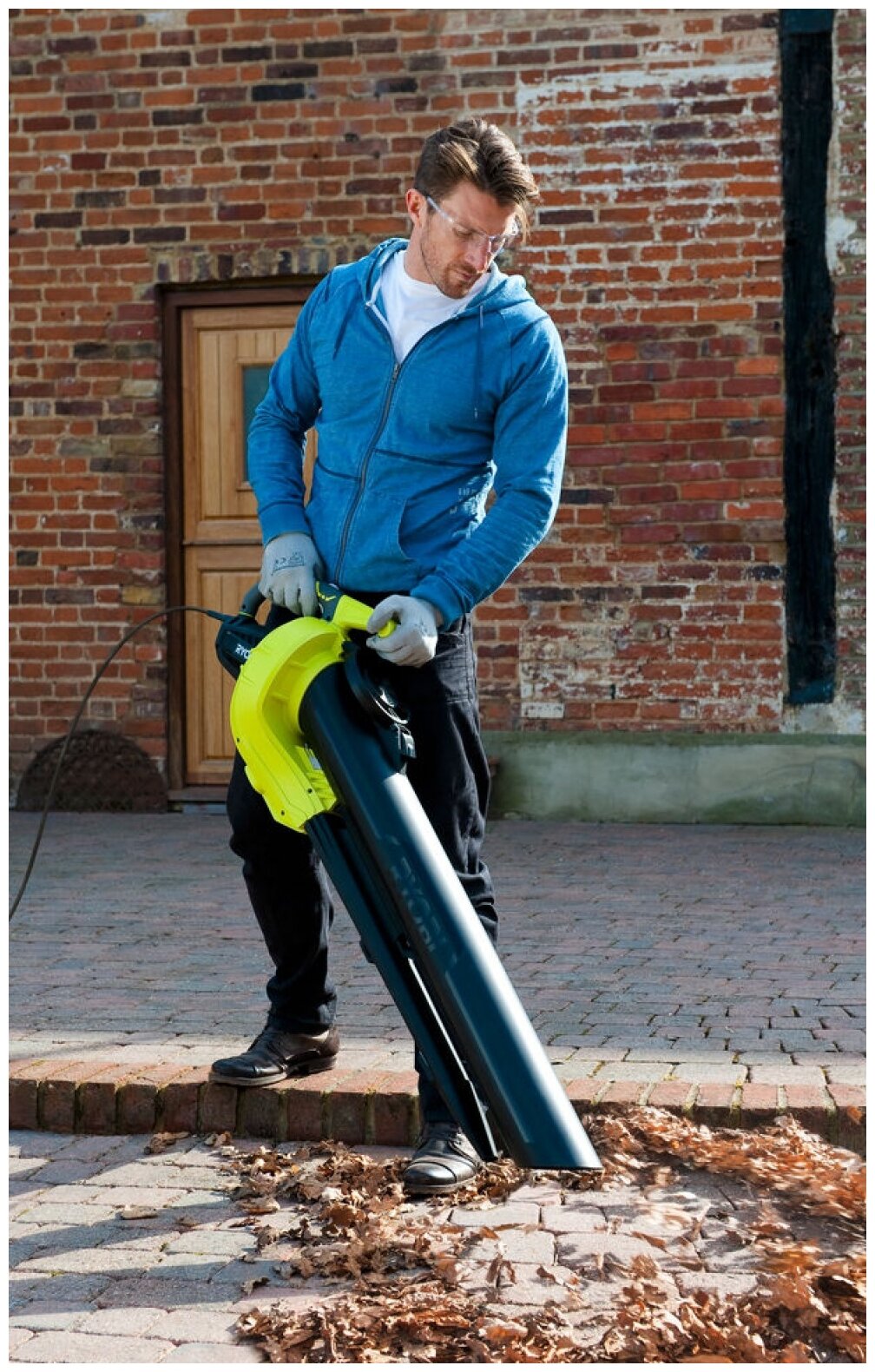 Садовый пылесос Ryobi RBV3000CESV 3002190 - фотография № 10